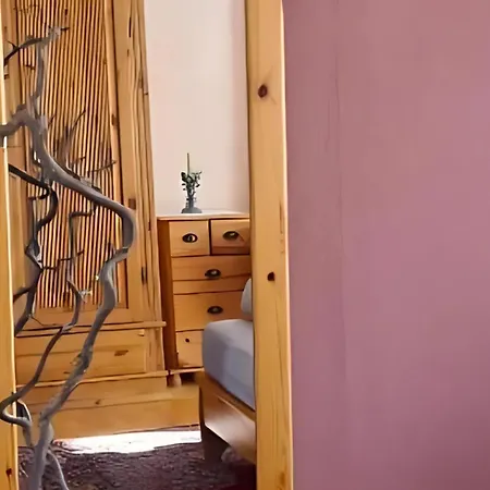 Vintage Apartment *